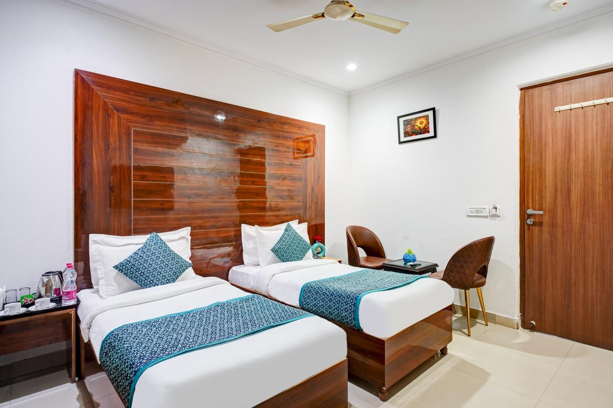 Hotel Chanakya Inn New Delhi Extérieur photo