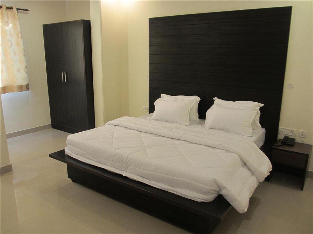 Hotel Chanakya Inn New Delhi Extérieur photo