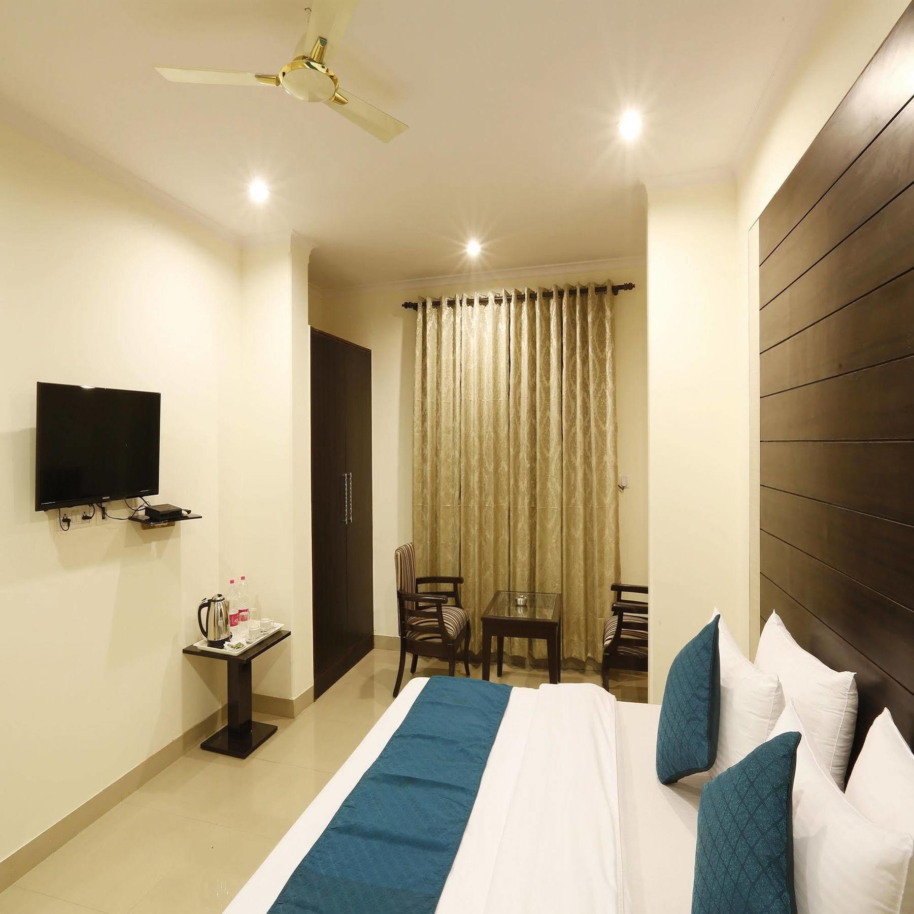 Hotel Chanakya Inn New Delhi Extérieur photo