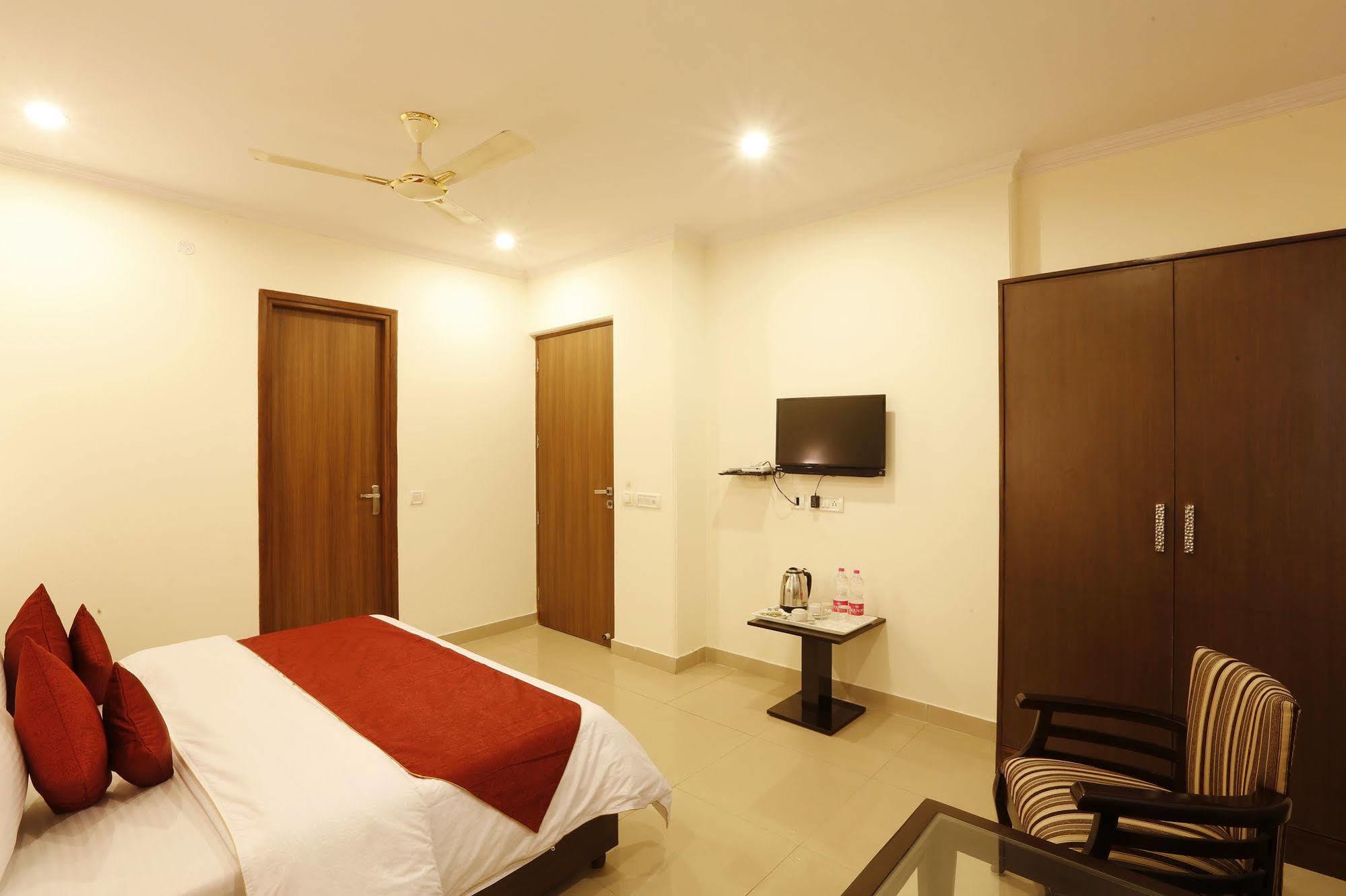Hotel Chanakya Inn New Delhi Extérieur photo